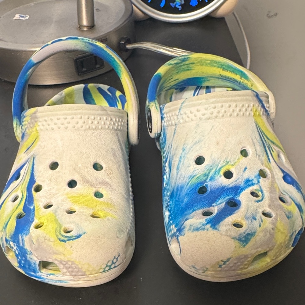 CROCS Kids Blue and Yellow Swirl Sandals
